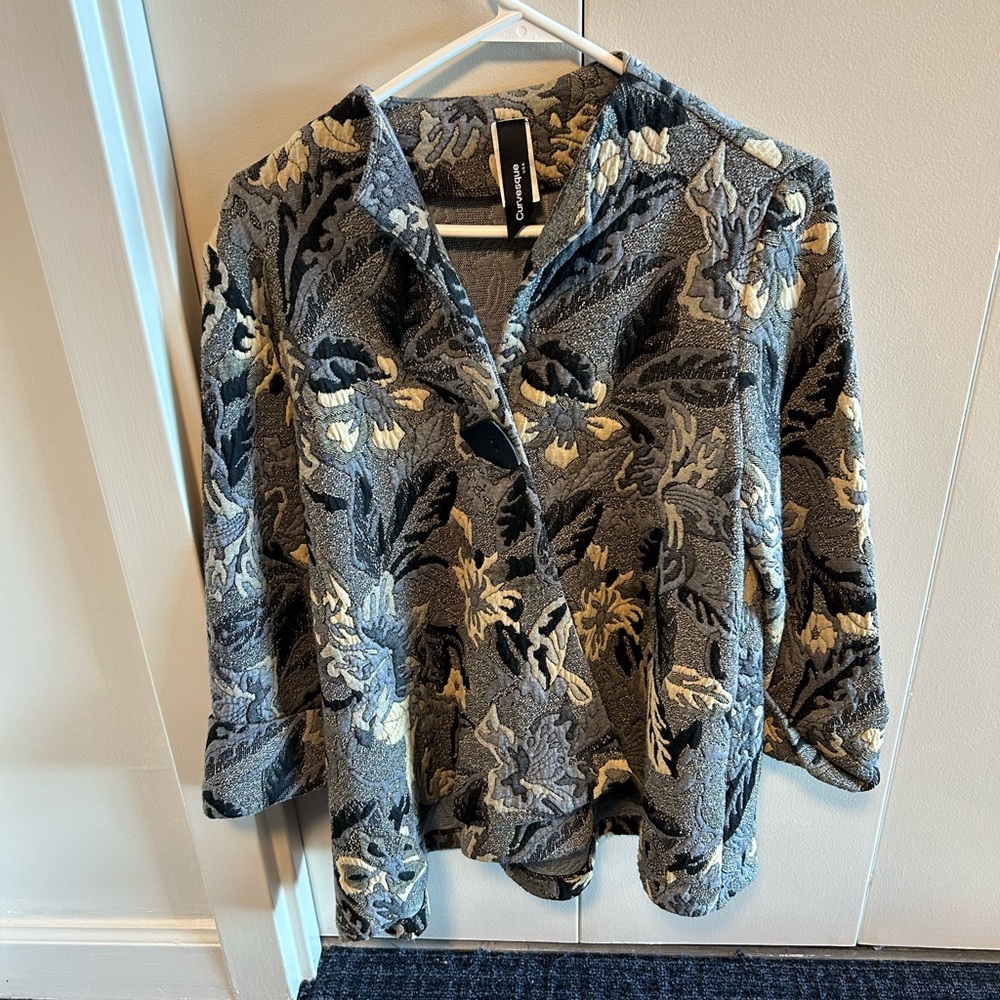 Cuvreque USA Elegant Gray, Black and Cream Floral Jacket